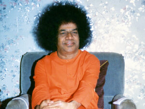 மனம், மெய், மொழியாலுனை